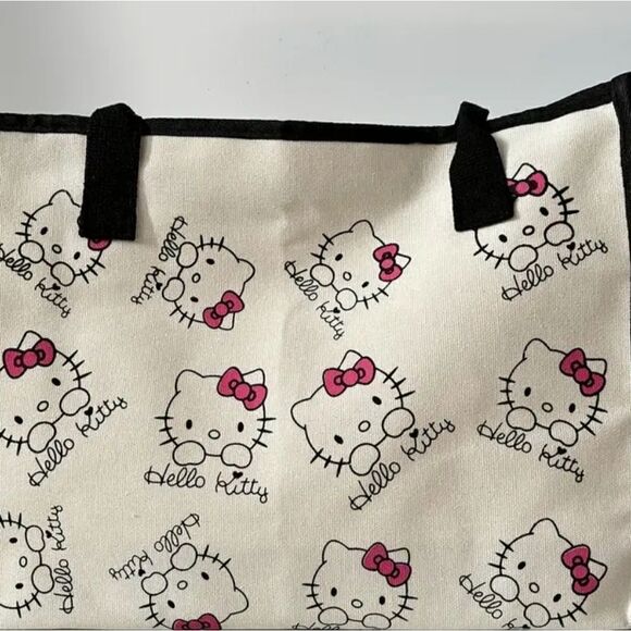 ⭐️ Hello Kitty Canvas Bag ⭐️ - Picture 7 of 8